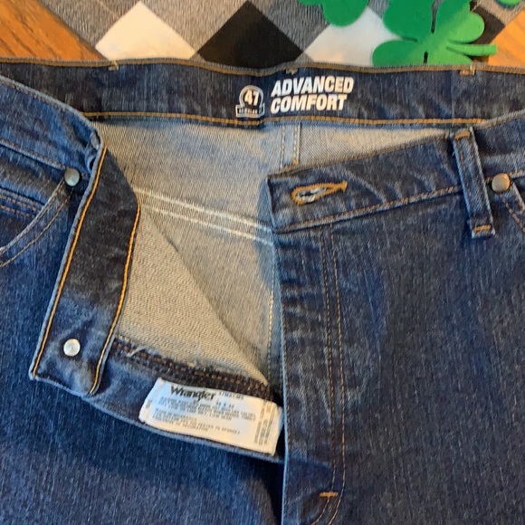 Men’s Wrangler jeans - Picture 2 of 4